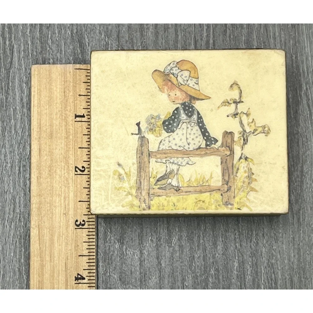 Vintage Style Decorative Trinket Box Hinged Lid Country Girl‎ Holly Hobbie